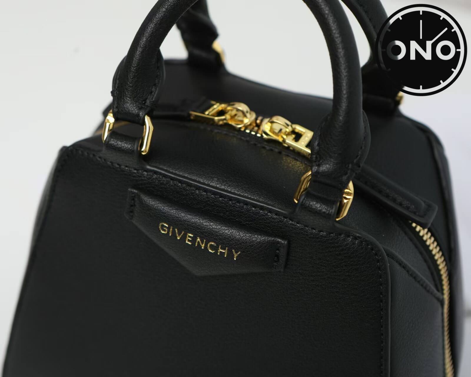 givenchy_women_29_5.jpg