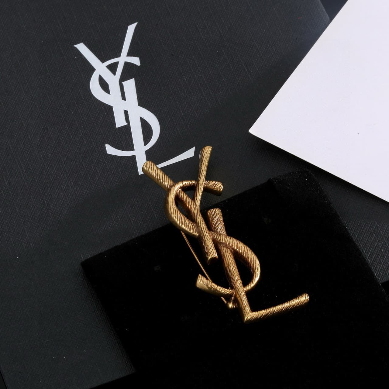ysl-brooch_2_3.jpg