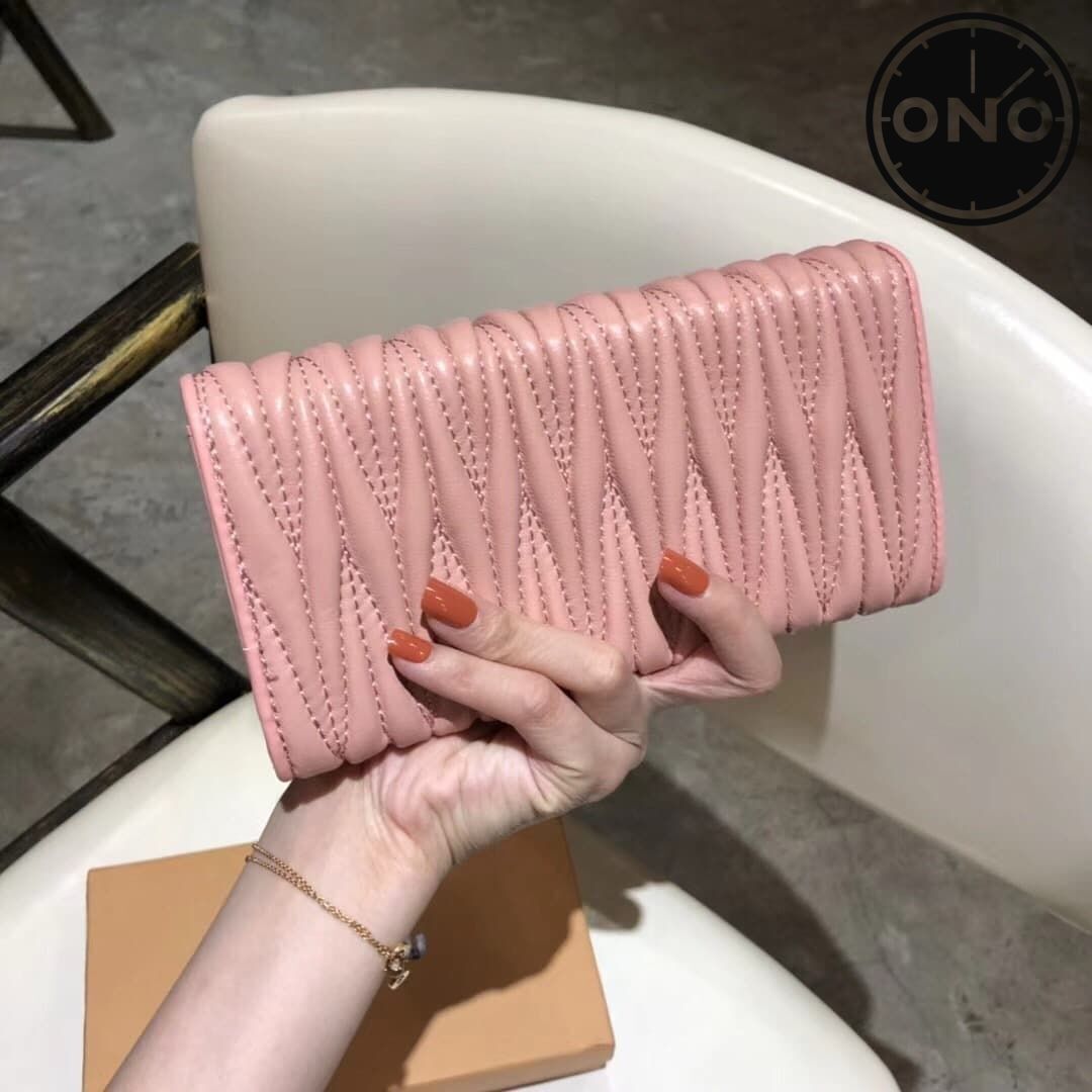 miumiu_wallet_13_5.jpg