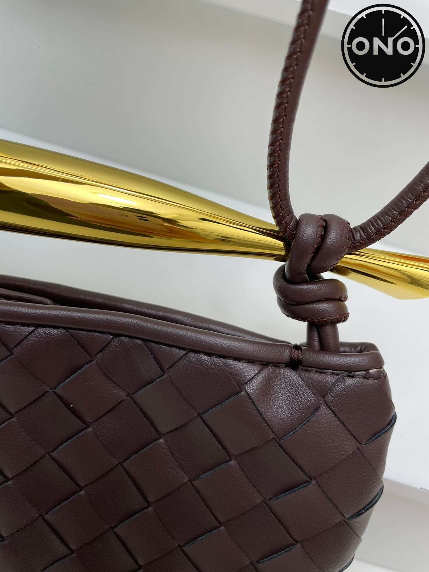 bottega_veneta_women_9_3.jpg