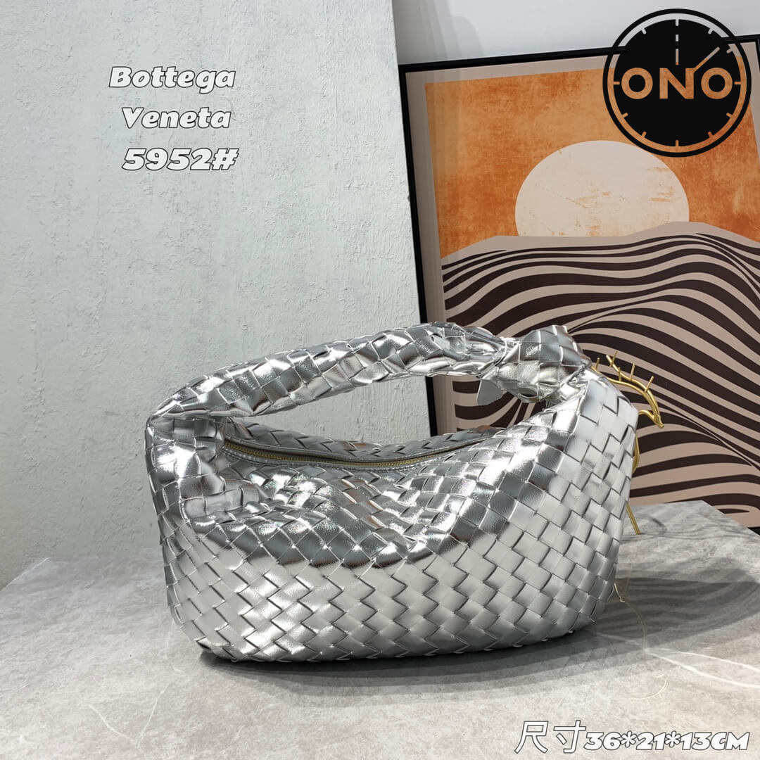 bottega_veneta_women_53_2.jpg