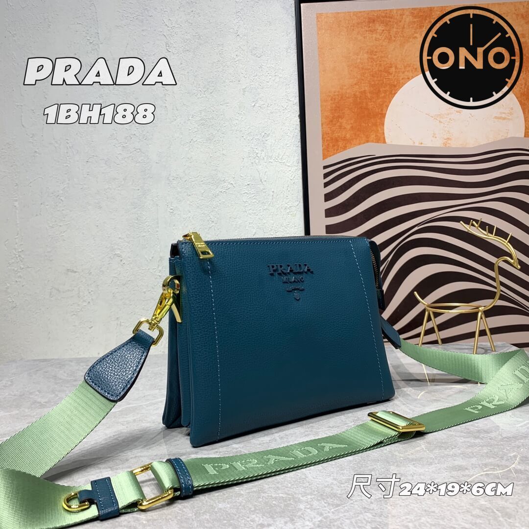 prada_women_156_1.jpg