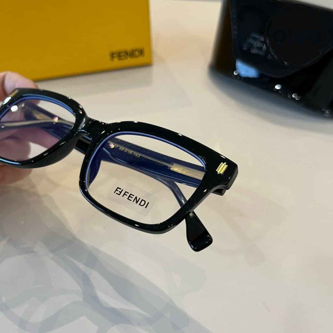 fendi-glasses_8_4.jpg