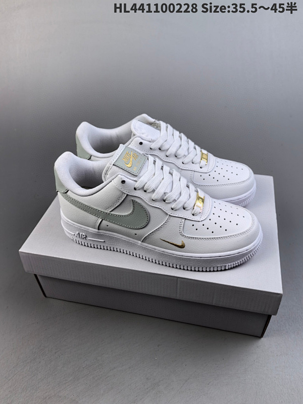 110 Nike Air Force1  全新配色空军低帮 #原楦头原纸板 货号:CW2288-111HL441100228 Size:35.545半
