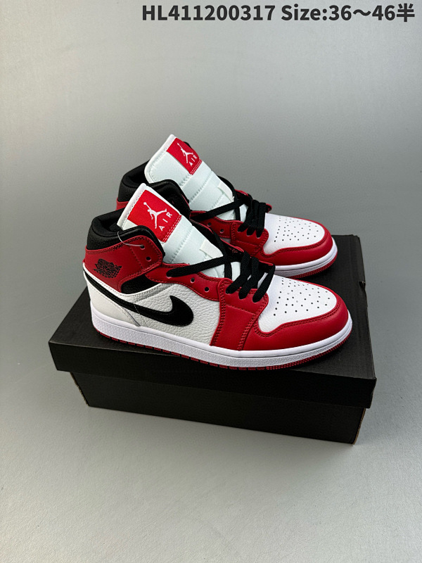 120 Air Jordan 1 Mid "Chicago" 中帮 白红小男货号554724-173女货号554725-173   HL411200317 Size:3646半
