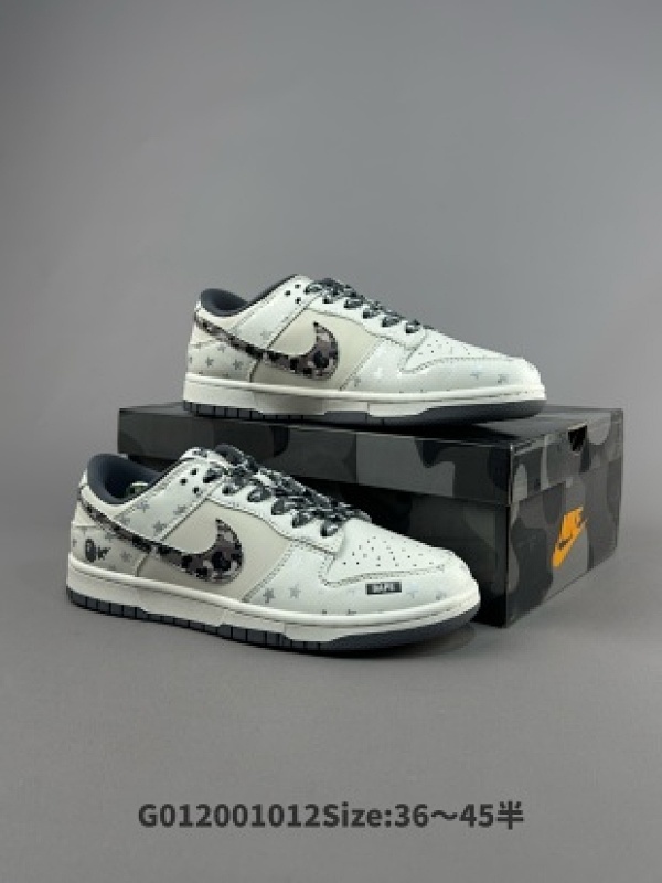 BAPE x Nike Dunk SB Low BAPE x 耐克 SB 低帮 联名白灰迷彩勾 鞋身以米白色作为主色调货号DQ1098-351