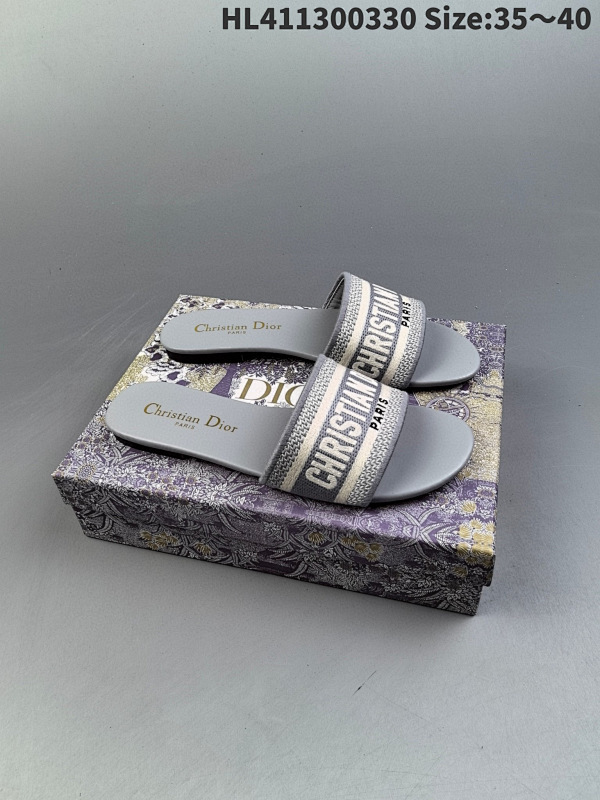 130 CHANEL 香奈儿2023新款刺绣拖鞋 棉布徽标刺绣时尚拖鞋 炎夏必备HL411300330 Size:3540