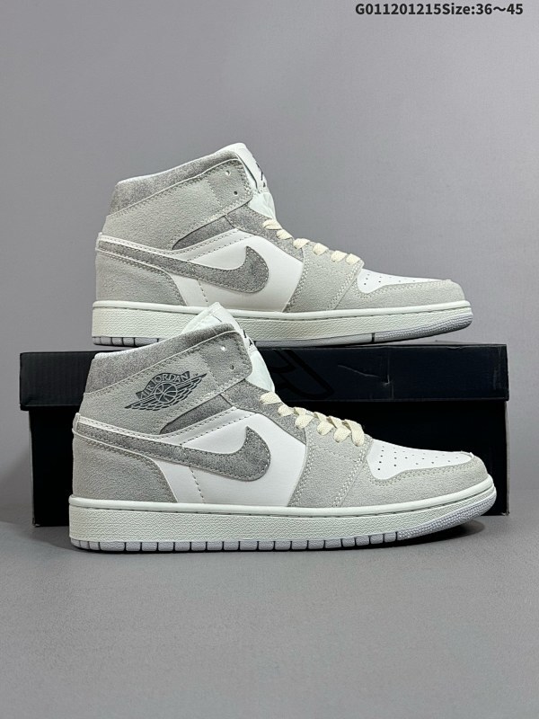 12036-45 Air Jordan 1 Mid SE 中帮 奶白灰 AJ1 乔丹1代 aj1 乔1 中邦 灰白色 乔丹篮球鞋系列货号FQ7720-002