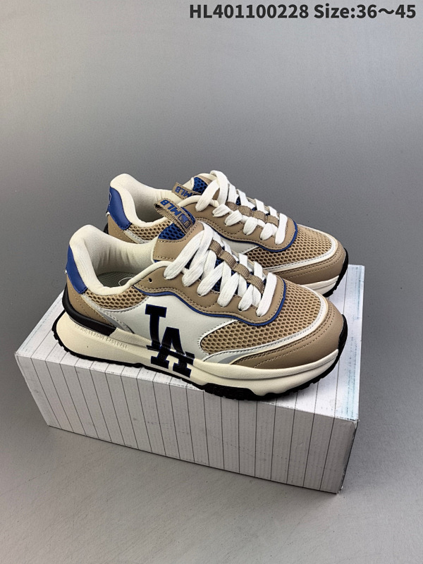 110 MLB韩国F&F旗下运动品牌 采用优质轻量克重纤维移膜皮革及透气网面鞋面材质HL401100228 Size:3645