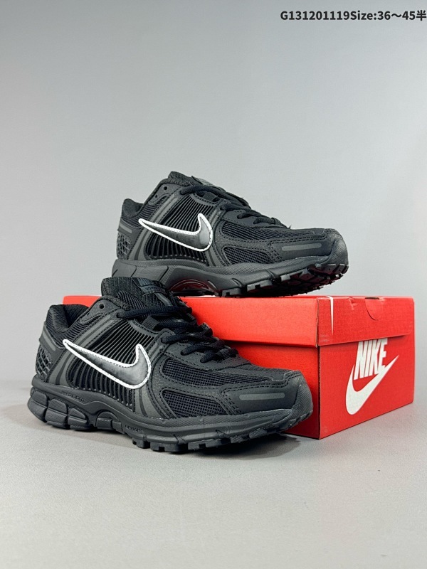 12036-45半 耐克Nike Zoom Vomero 5 马拉松复古跑五代休闲运动慢跑鞋 货号:HM9986-001
