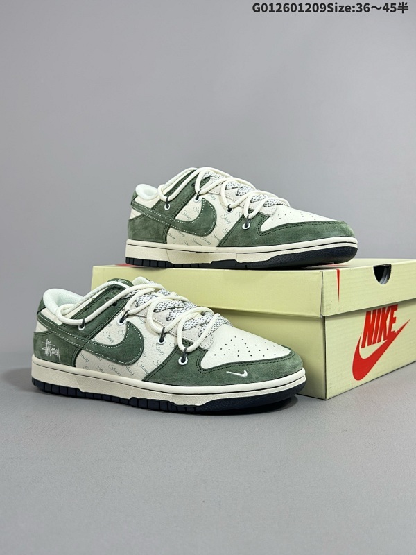 26036-45半 定制球鞋 Stussy x Nike Dunk SB Low 斯图西 x 耐克 SB 低帮 绿白解构鞋带 鞋身以米白色皮革作为主色调货号XS1186-105