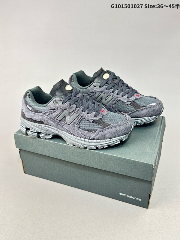 New Balance 2002R 复古单品 新百伦经典配色 沿袭了面世之初的经典科技货号W2002RDB