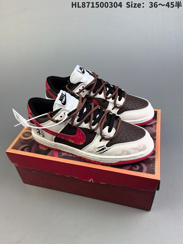 150  NIKE DUNK SB LOW 定制配色 Dunk SB顾名思义具有经典的Dunk血缘HL871500304  Size3645半货号FD9762-061