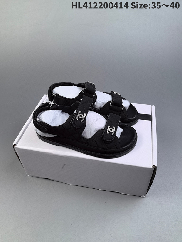 220  Chanel/香奈儿 Chanel 香奈儿高奢夏季新款拖鞋 厚底增高气质拖 夹脚沙滩凉鞋 原版购入开发 女士休闲拖鞋 无法抗拒的精致  编码 HL412200414 Size:354