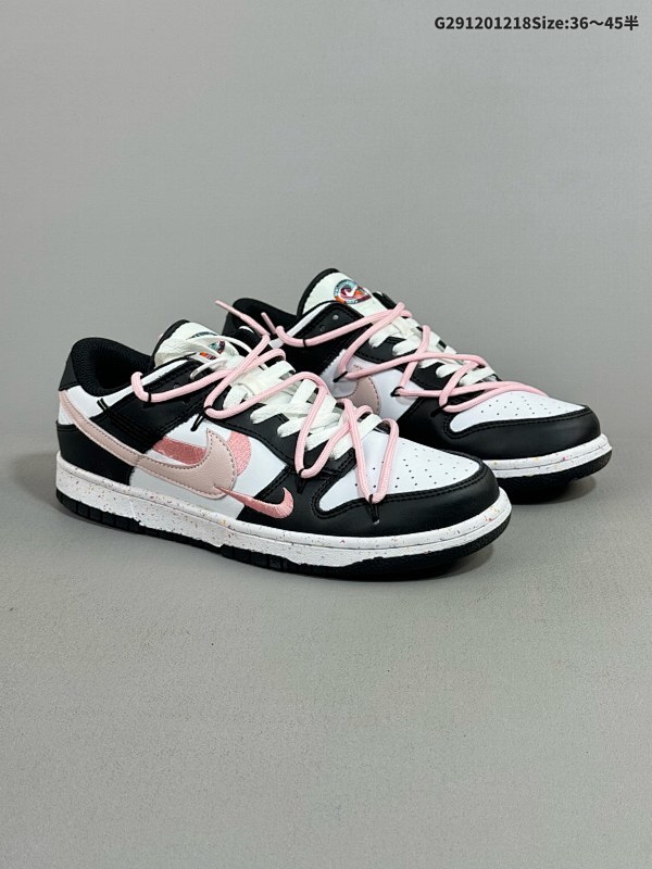 12036-45半集合一  Nike SB Zoom Dunk Low 板鞋 三钩系列经典百搭休闲运动板鞋 鞋舌的填充使舒适性大大提升