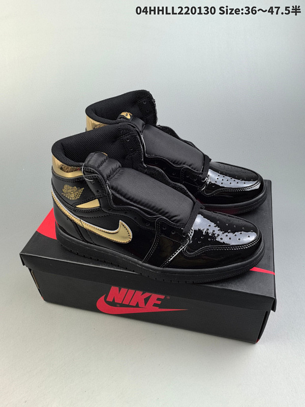 24036-47.5半 头层带半码 Air Jordan 1 High OG "Black 04HHLL220130 Size:3647.5半货号555088-032