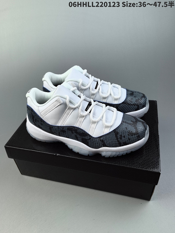 260头层真碳 Air Jordan 11 Retro Low "Navy Blue 06HHLL220123 Size:3647.5半男货号CD6846-102 女货号CD6847-102