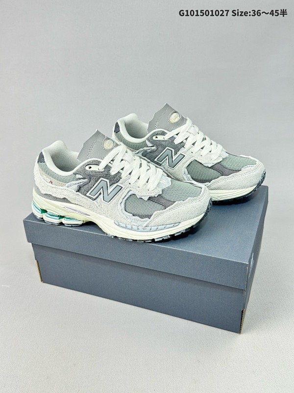 New Balance 2002R 复古单品 新百伦经典配色 沿袭了面世之初的经典科技货号W2002RDA