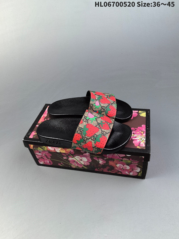70 Gucci 古驰一字拖鞋  历年经典爆款 高端复刻  Gucci 2023ss 夏季时尚潮流爆款 编码HL06700520 Size:3645