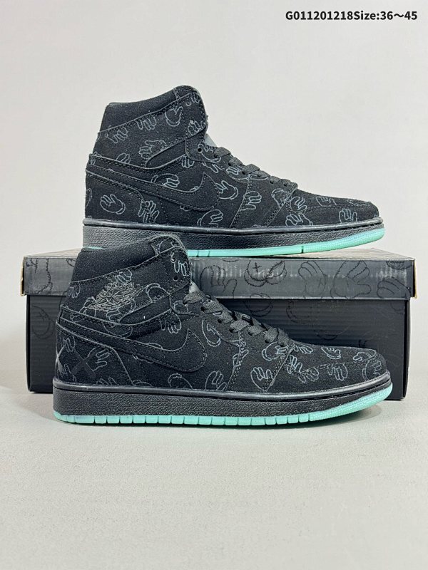 12036-45 夜光底  KAWS x Air Jordan 1 Retro "Kaws Black" 暴力熊 酷黑联名 夜光底 AJ1 乔丹1货号930155-001
