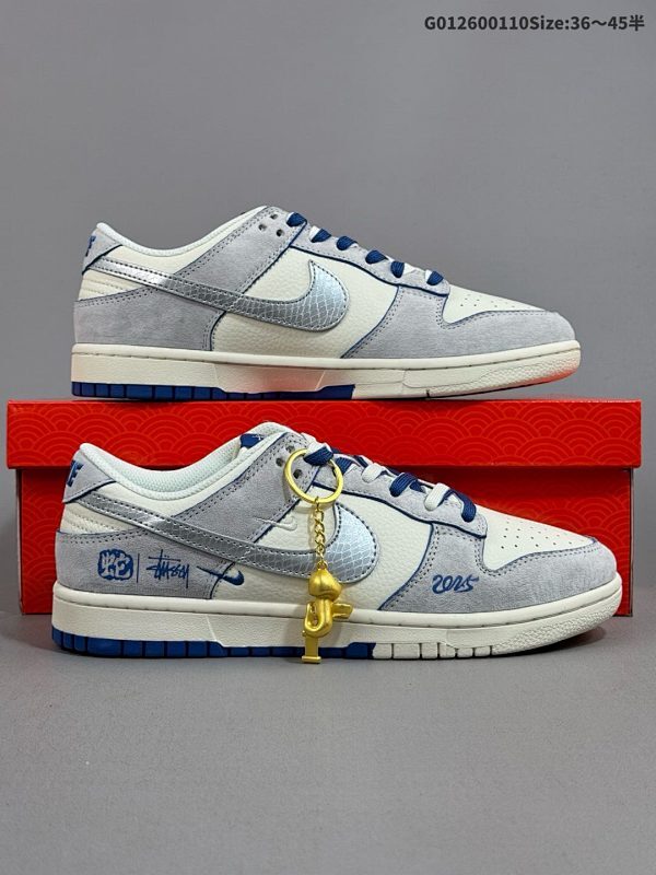 26036-45半 定制球鞋 Stussy x Nike Dunk SB Low 斯图西 x 耐克 SB 低帮 蛇年限定 灰白银货号DM6868-010