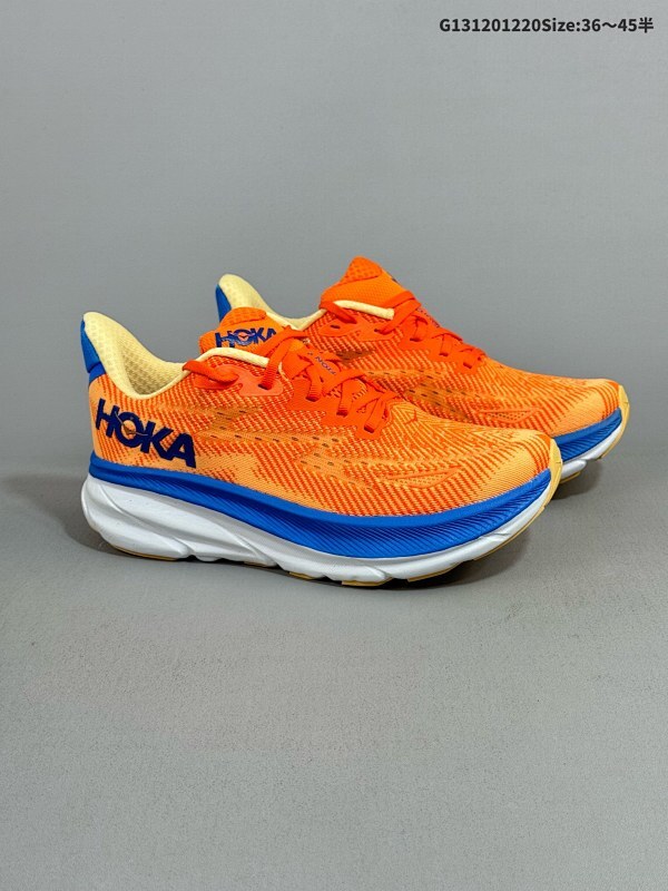 12036-45半集合二 小红书推荐HOKA M CLIFTON 9 全新配色 这个品牌来自于新西兰的毛利语HOKA表示大地ONE ONE表示飞越货号:1132210 / BWHT