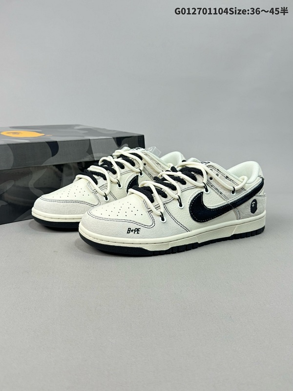 27036-45半 定制球鞋 Bape x Nike Dunk SB Low Bape x 耐克 SB 低帮 联名灰白黑解构鞋带 鞋身以米白色作为主色调货号SJ2068-299