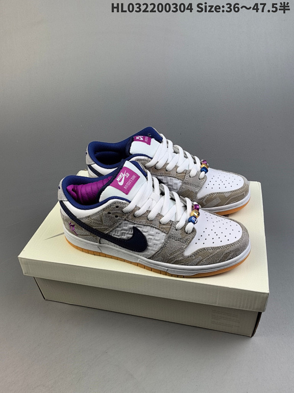 220  Rayssa Leal x Nike SB Dunk Low 联名系列 鞋身采用皮革/HL032200304 Size:3647.5半货号FZ5251-001