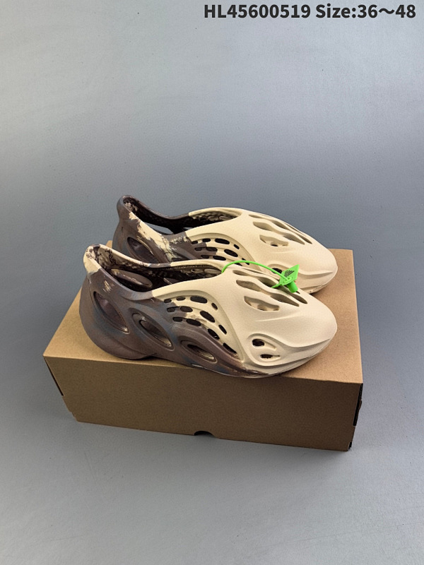60 Adidas originals Yeezy Foam Runner "Ararat" 阿迪达斯 椰子350 洞洞鞋 编码HL45600519 Size:3648