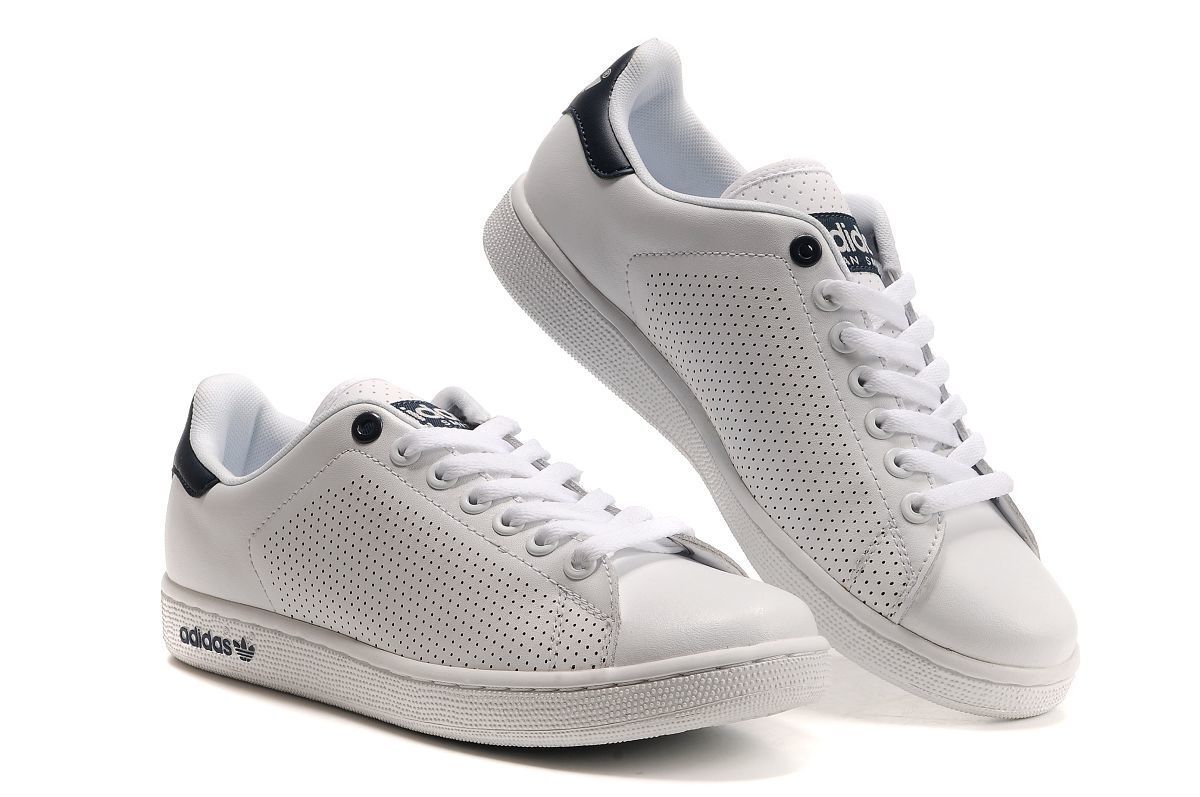 阿迪达斯adidas冲孔板鞋 三叶草stansmith史密斯呼吸板鞋 情侣鞋