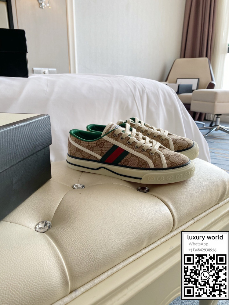 gucci-tennis-1977-high-top-sneaker-gg-canvas-shoes-cheap-store (9).jpg