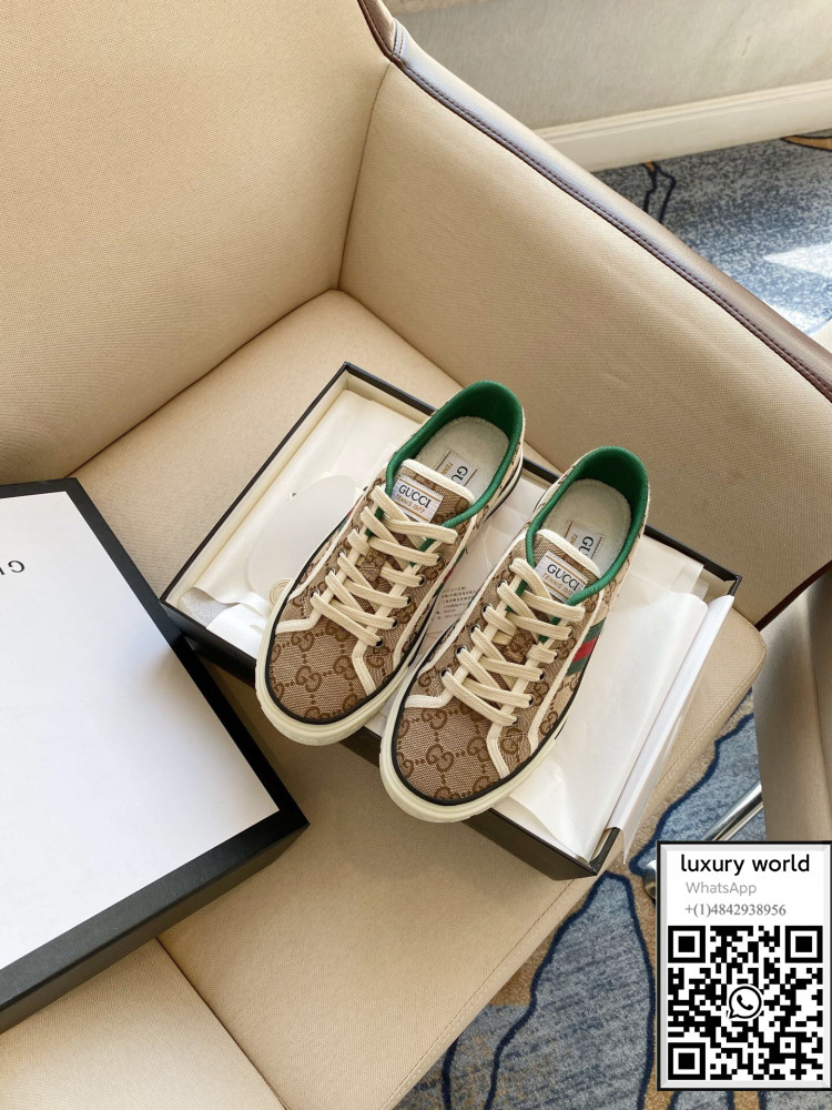 gucci-tennis-1977-high-top-sneaker-gg-canvas-shoes-cheap-store (6).jpg