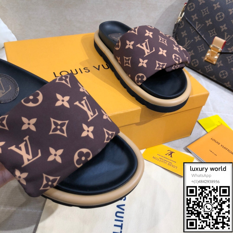 louis-vuitton-pool-pillow-comfort-mule-slippers-lv (3).jpg