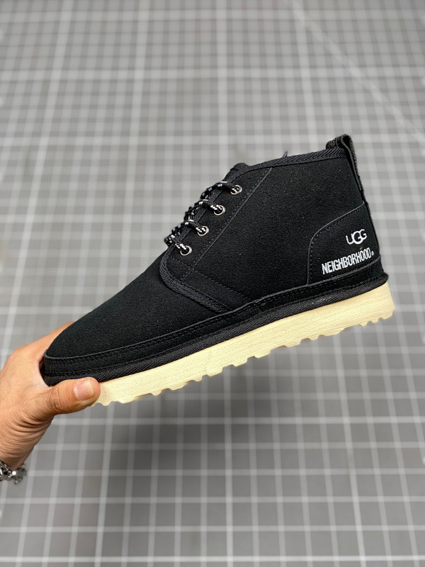 专柜同步UGG新款高帮男靴独家推荐帅爆了的新款ugg男装雪地靴一集优闲与时尚完美演2020年UGG联名NBGHBORHOOD最新官网款进口头层高丝光牛反毛质感细腻上档次搭配当季新色鞋带让