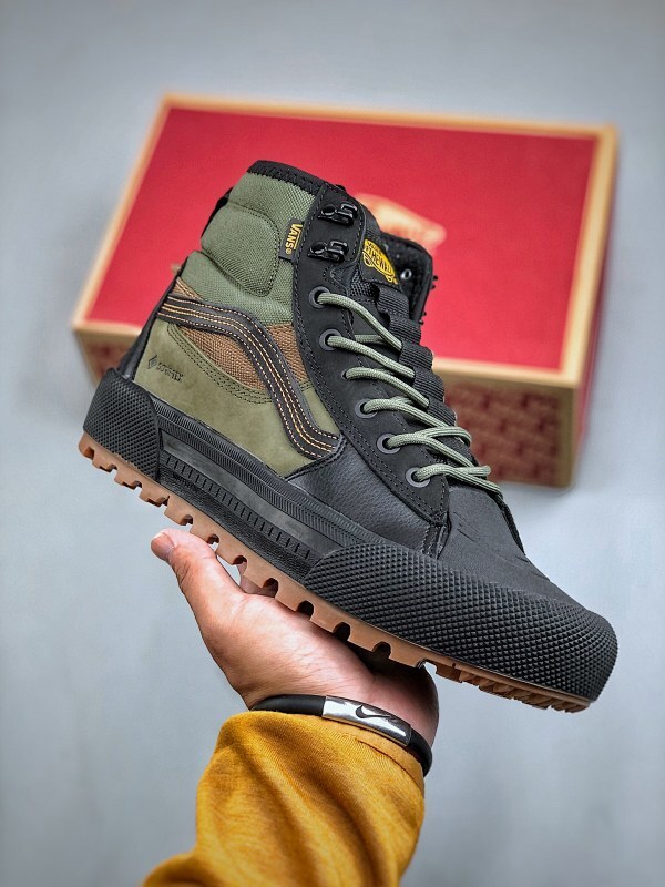 万斯 Vans SK8-Hi x Gore-Te联名 冬季新款 高帮机能防水运动鞋 Vans顶尖户外鞋Gore-tex防水Mte科技大底 3M新雪丽暖绒零下二三十度无压力 采用复古鞋型 高档材质