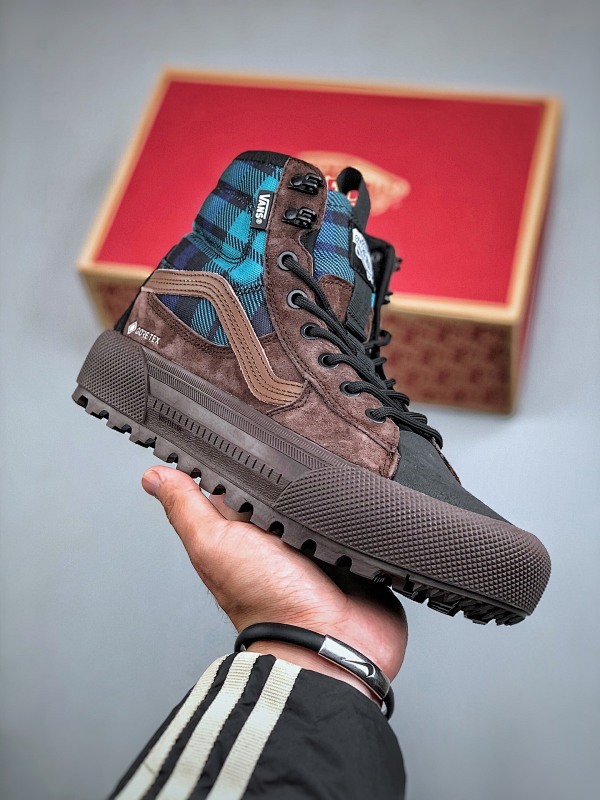 万斯 Vans SK8-Hi x Gore-Te联名 冬季新款 高帮机能防水运动鞋 Vans顶尖户外鞋Gore-tex防水Mte科技大底 3M新雪丽暖绒零下二三十度无压力 采用复古鞋型 高档材质