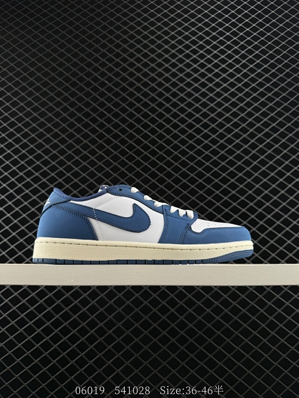 140 乔丹Air Jordan 1 Low 低帮复古文化休闲运动篮球鞋。该鞋款从 1985 年元年款汲取设计灵感，焕新演绎简约经典外观，让人感到熟悉的同时又颇具新意。缝线细节搭配后跟刺绣 Wings