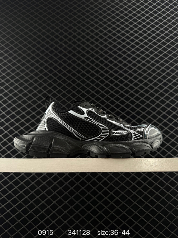 140 巴黎世家Balenciaga Phantom Sneaker 巴黎世家 巴黎世家全新十代潮流跑鞋 增加全新设计 在延续 Track Trainer 户外轮廓和复杂鞋面结构的同时，更具复古风格