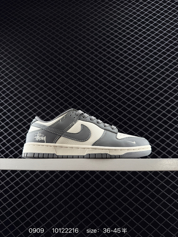 80.00 TH【定制球鞋】原高版本 Nike SB Dunk Low Supreme周年高端定制 低帮休闲板鞋 定制鞋盒 大厂纯原品质出货 超高清洁度 皮料切割干净无任何毛边 细节完美   货号