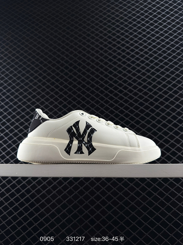 85 MLB CHUNKY CLASSIC老爹鞋新款NY老花男女鞋厚底增高小白鞋休闲鞋时尚板鞋 尺码:   36-45半 货号:   3ASXAM82N 编码：331217  详情       ¥