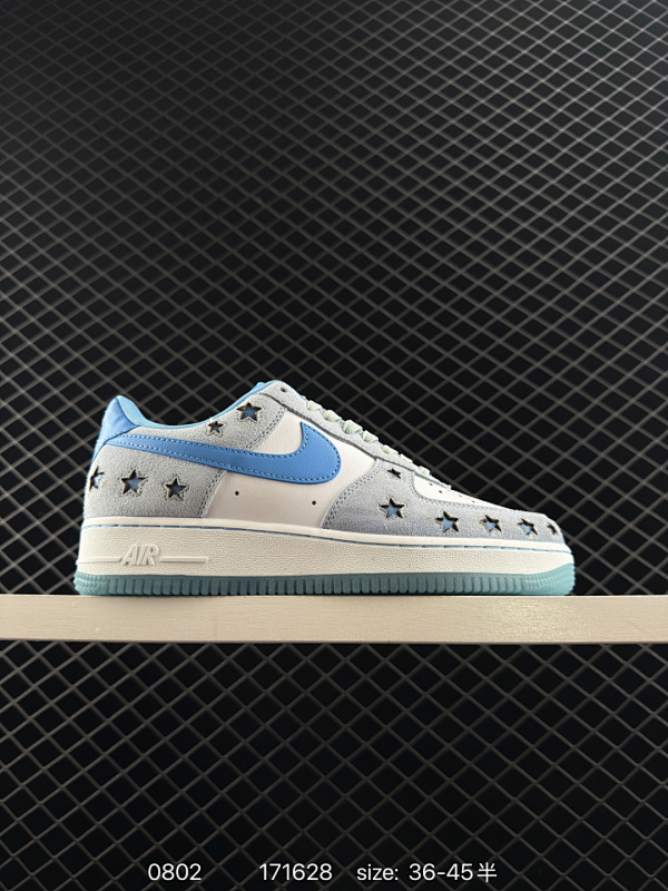 140 耐克 乔丹Air Jordan 1 Low AJ1 乔1 乔丹1代aj1 低帮复古文化休闲运动篮球鞋。该鞋款从 1985 年元年款汲取设计灵感，焕新演绎简约经典外观，让人感到熟悉的同时又颇具新