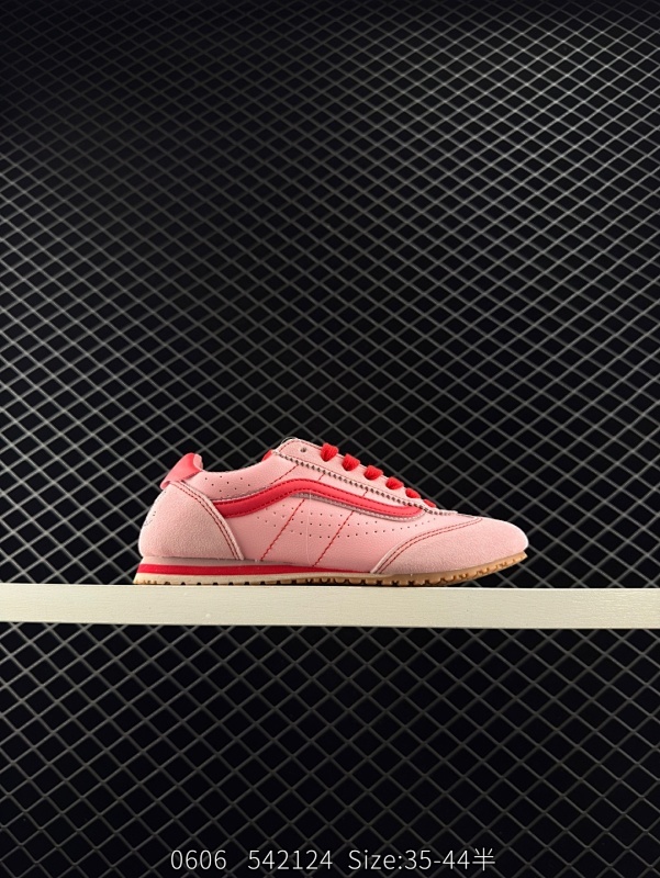 120 Vans Super LowPro 艺术家联盟新成员！ 全新Super LowPro薄底鞋 元气明亮粉色，后跟手绘插画，鞋底宣言“I love simple cuz I am co