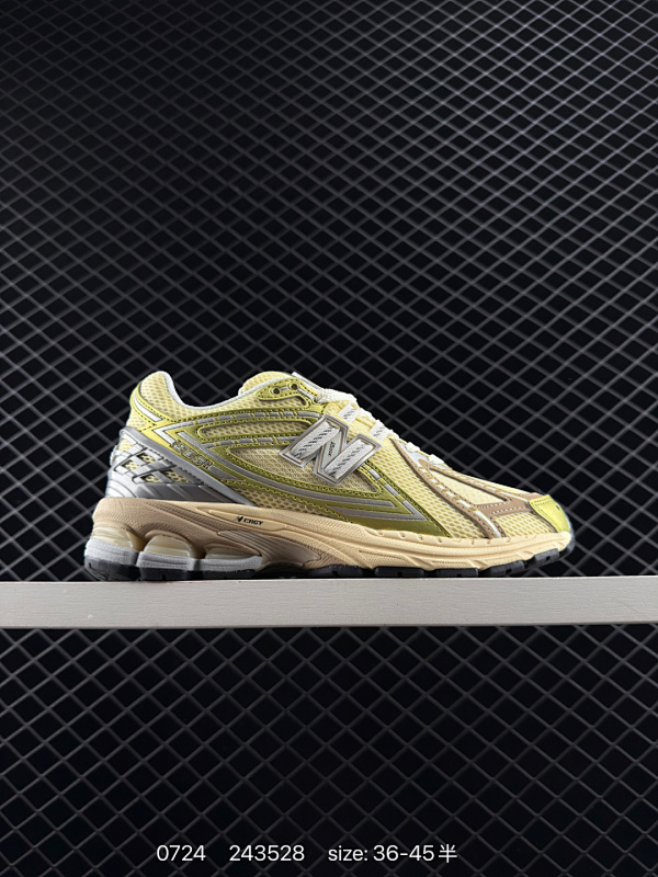 140 New Balance M1906系列复古单品宝藏老爹鞋款 公司级版本复古元素叠加 质感超级棒 楦版型材料细节做工精细 作为NB最经典的档案鞋型之一 与2002一样，1906有着NB最成熟的技