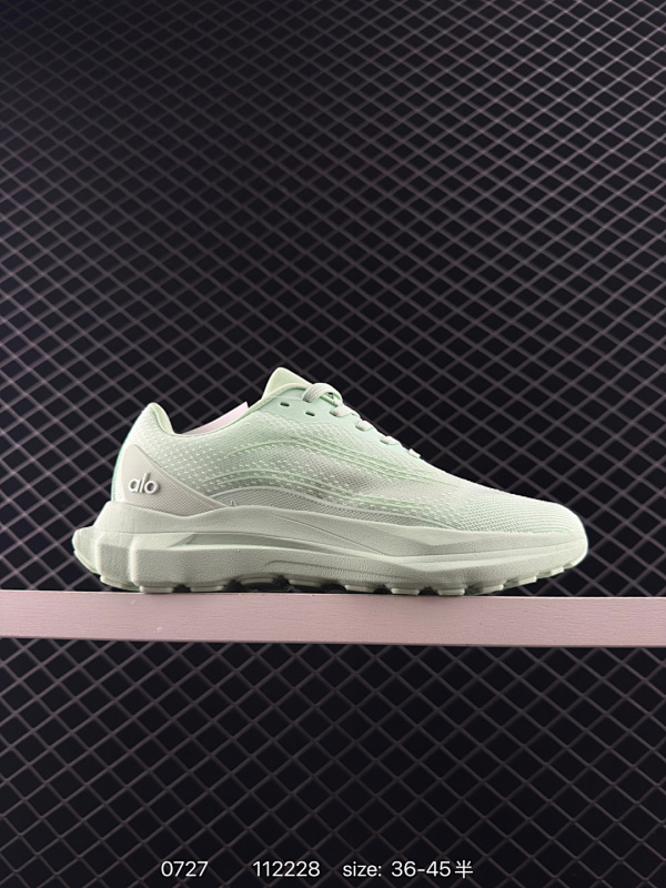 140 ✅Alo ALO RUNNER Yoga Recovery Mode 百搭轻便 防滑减震低帮板鞋 编码112228 Size:36～45半  详情          ¥ 140