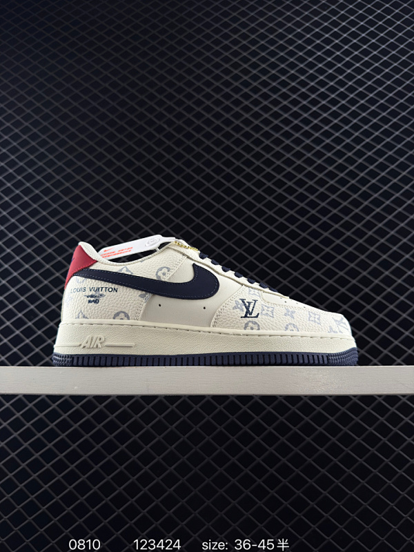 120 ✅耐克Nike AIR FORCE 1‘07 空军一号低帮百搭休闲运动板鞋。柔软、弹性十足的缓震性能和出色的中底设计，横跨复古与现代的外型结合，造就出风靡全球三十多年的Force 1。 货号: