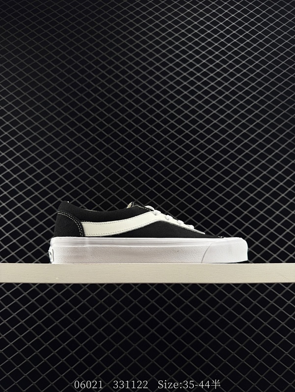 110 小红书爆款‼️ Vans Bold Ni 红色 大红 低帮 经典复古红白低帮休闲全翻毛皮硫化板鞋 尺码：35 36 36.5 37 38 38.5 39 40 40.5 41 42 42.5