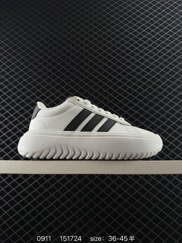 120 阿迪达斯Adidas GRAND COURT PLATFORM M 网球风厚底增高运动鞋 这款adidas经典运动鞋，感受网球运动的激情活力。植根70年代运动型格，球场之外亦能助你展现风采。采