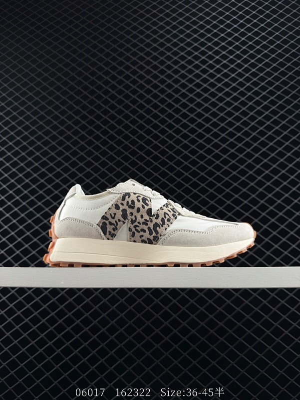 110 ✅New Balance MS327 复古休闲运动慢跑鞋 以更纯粹的复古风格设计打造的全新造型 侧身还以解构设计 将 N 字标志以做旧压花样式呈现 官方货号：MS327ANA 尺码：36 37