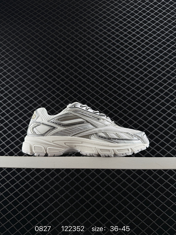 260  锐步Reebok Premier Road Ultra 舒适百搭 低帮 休闲跑步鞋 男女同款 棕灰色 编码：122352 Size:36～45  详情          ¥ 260