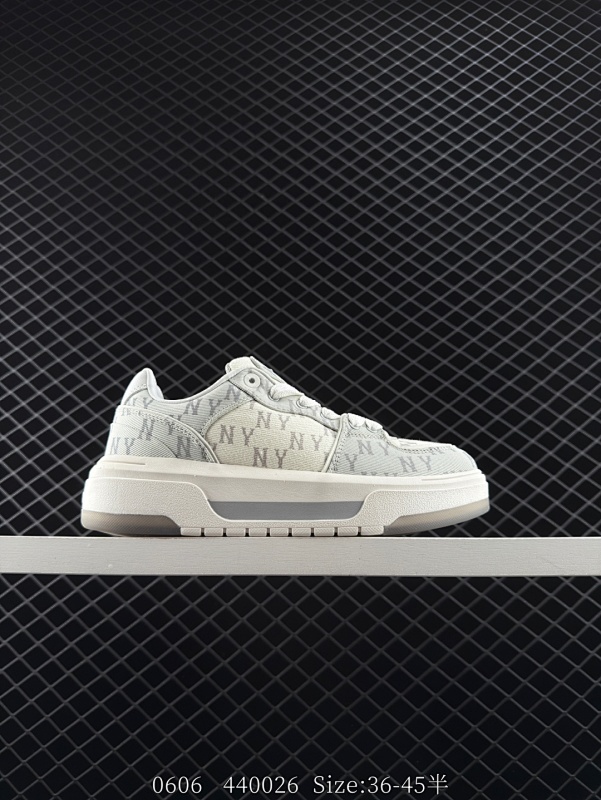 130 MLB CHUNKY LINER DENIM 潮流百搭 厚底增高 牛仔舒适休闲鞋 防滑耐磨 低帮 老爹鞋 货号：3ASXD065N(GP001) 尺码：36 36.5 37.5 38 38.5